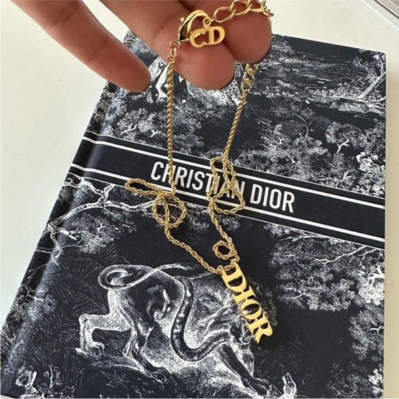 ✨ Dior ✨ Gold Letter Pendant Necklace - Picture 5 of 7